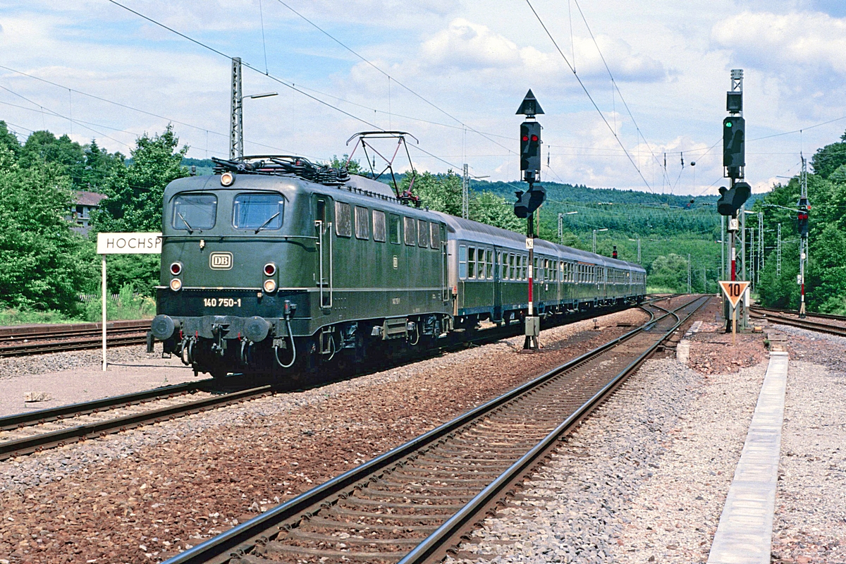  (48-29_19880708_140 750_Hochspeyer_E 3126_Osterburken - Kaiserslautern.jpg)