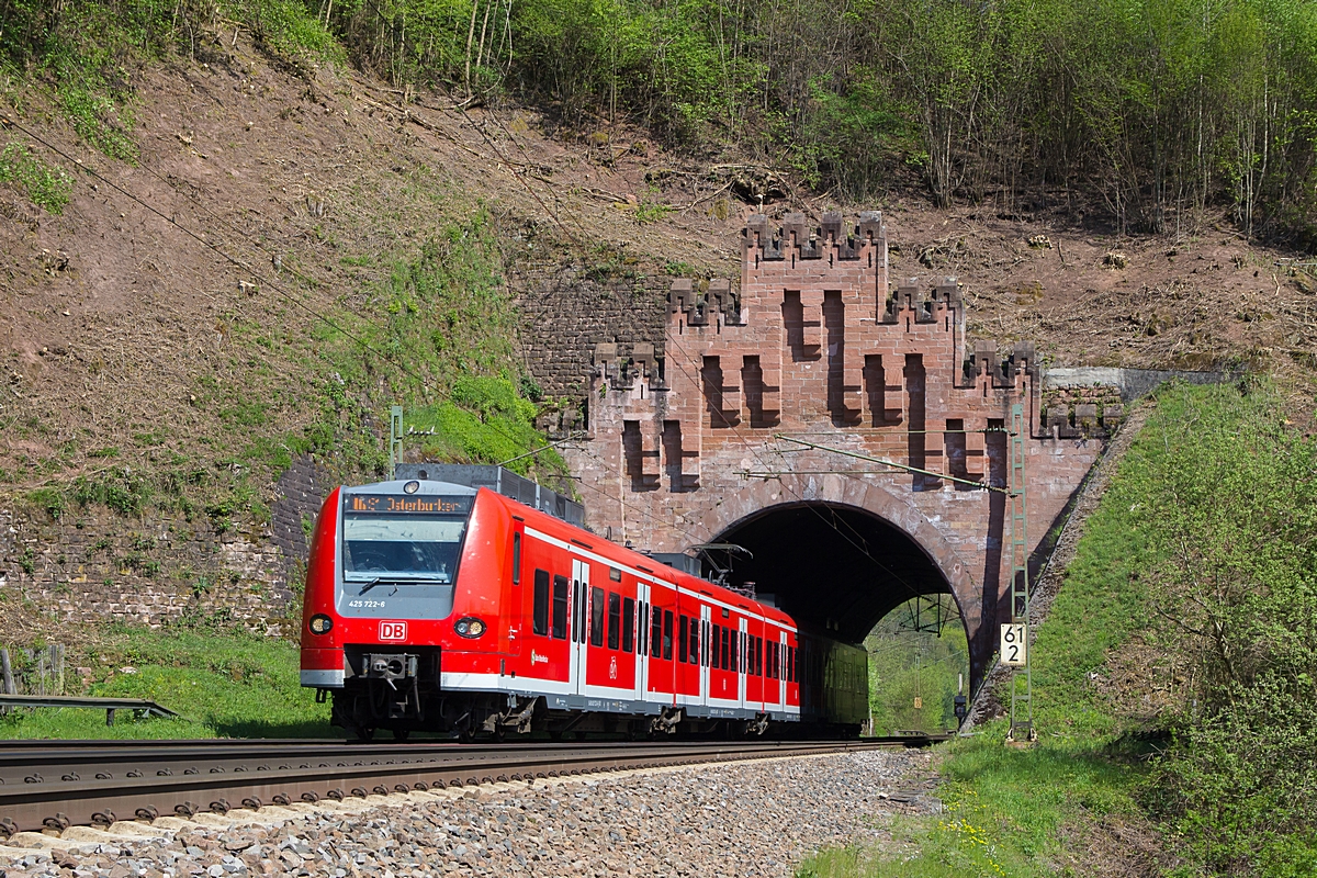  (20160507-105124_425 722_Eisenkehl-Tunnel zw Frankenstein und Weidenthal_S 38117_SKL-Osterburken_a.jpg)