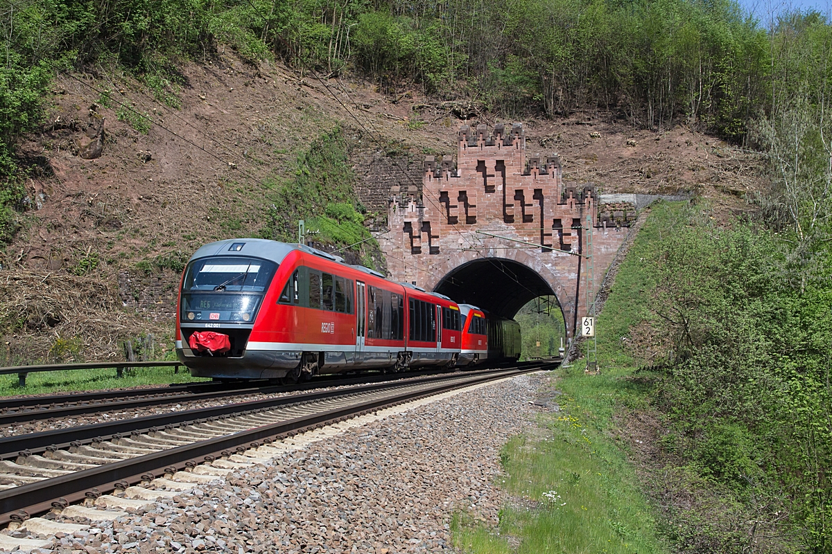  (20160507-120304_642 001-642 519_Eisenkehl-Tunnel zw Frankenstein und Weidenthal_RE 12023_SKL-RK_a.jpg)