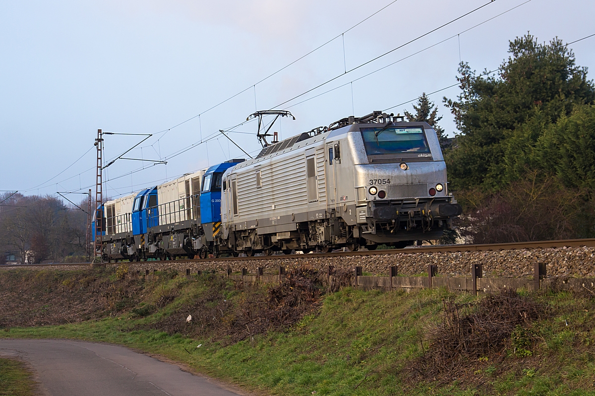  (20161217-153512_37054-02015-02019_SLS-Roden_Tfzf (D) 75765 nach Forbach_a.jpg)