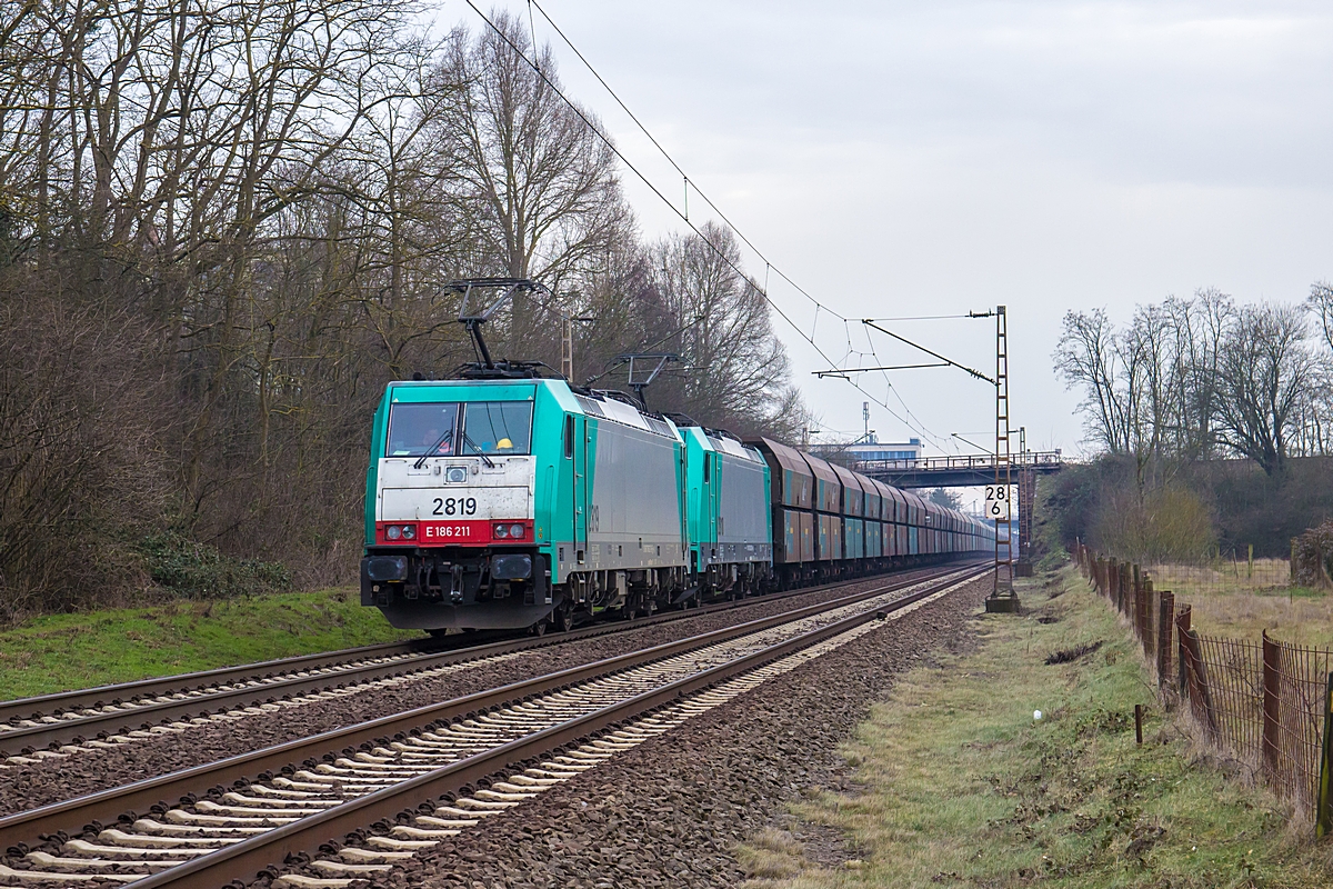  (20170128-121152_SNCB 2819 (186 211)-2810 (186 202)_Dillingen_DGS 42597_SDLZ -Antwerpen_a2.jpg)