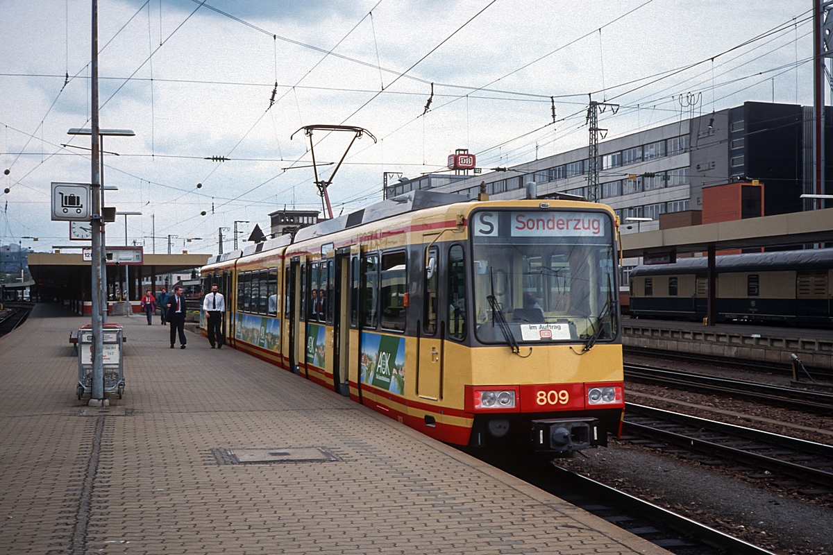  (19920502-161700_56-38_AVG 809_Saarbrücken Hbf_Pendel SSH-Messe_a.jpg)