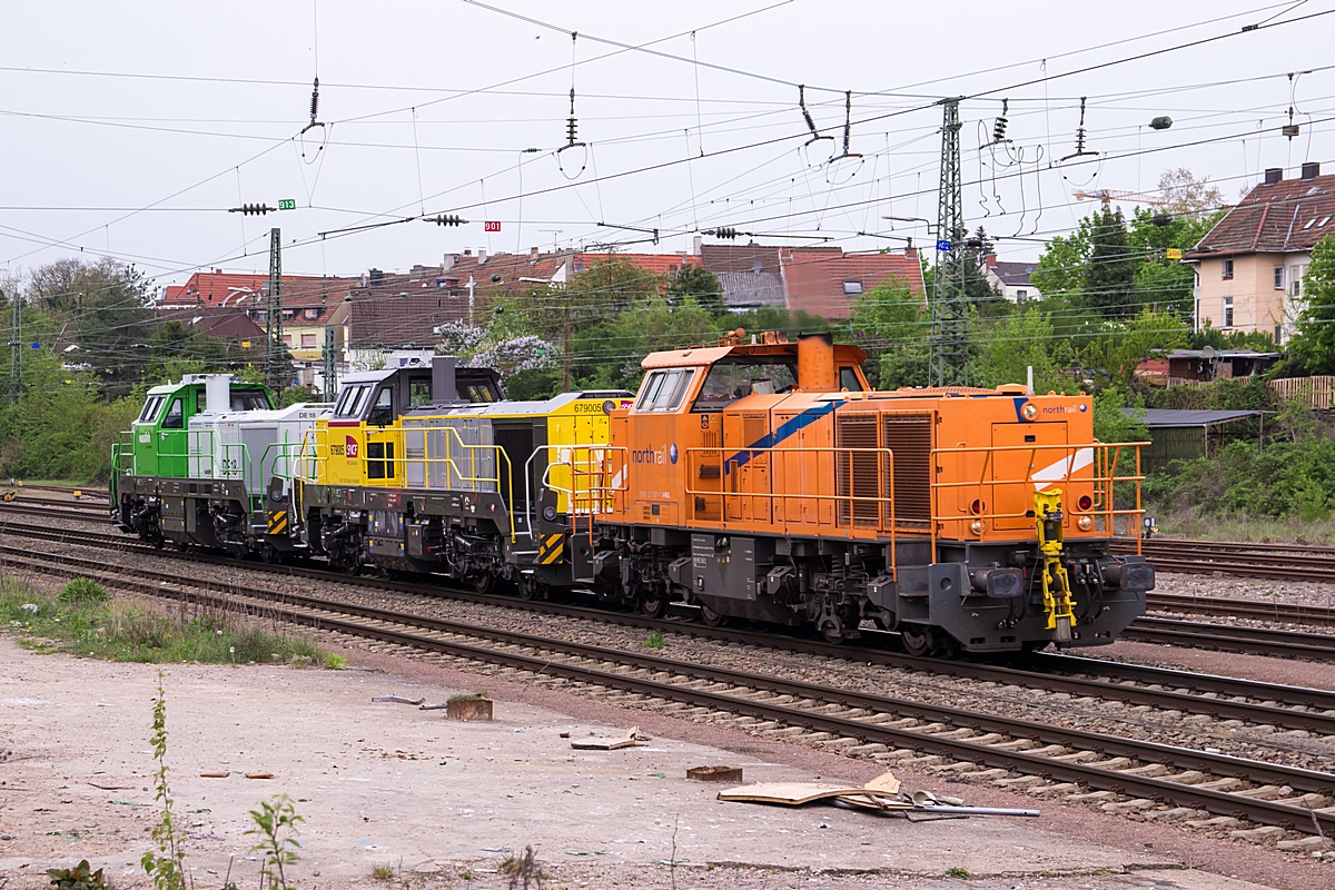  (20190423-132610_1271 001-SNCF 79005_4185 026_SB-Burbach_Tfzf (D) 92398_Braunschweig Rbf - SSR Nord_a.jpg)