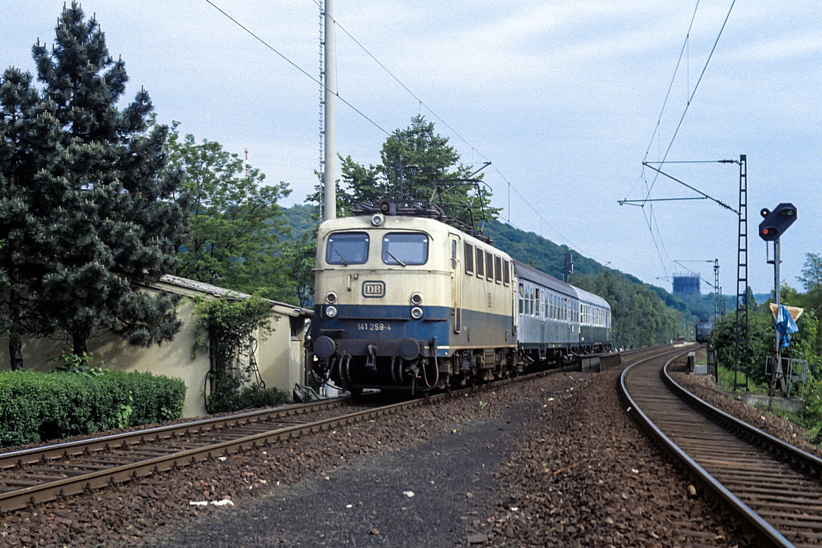  (19830601_27-35_141 258_Saarbrücken Ost_b.jpg)