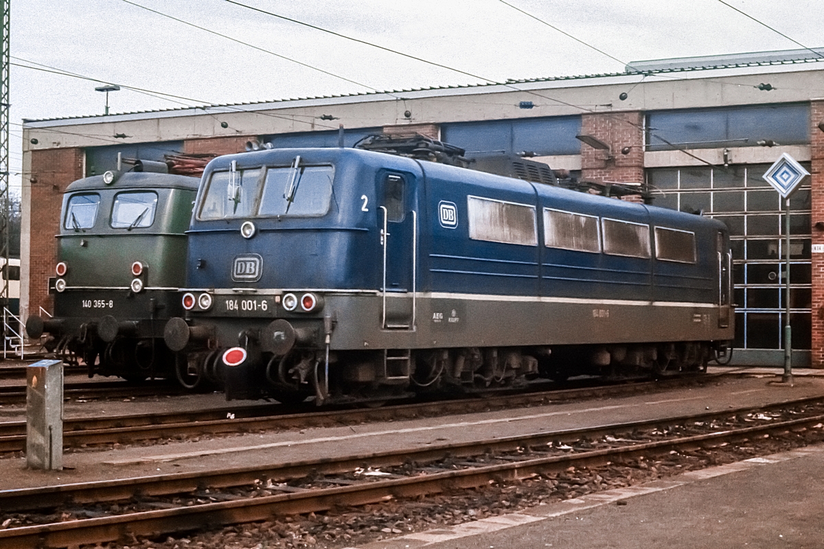  (1981xxxx_06-36_184 001-140 365_Bw Saarbrücken_am.jpg)