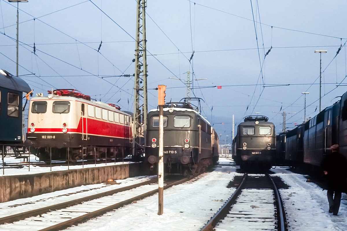  (19811228_11-18_182 001-140 710-140 649_Bw Saarbrücken_b.jpg)