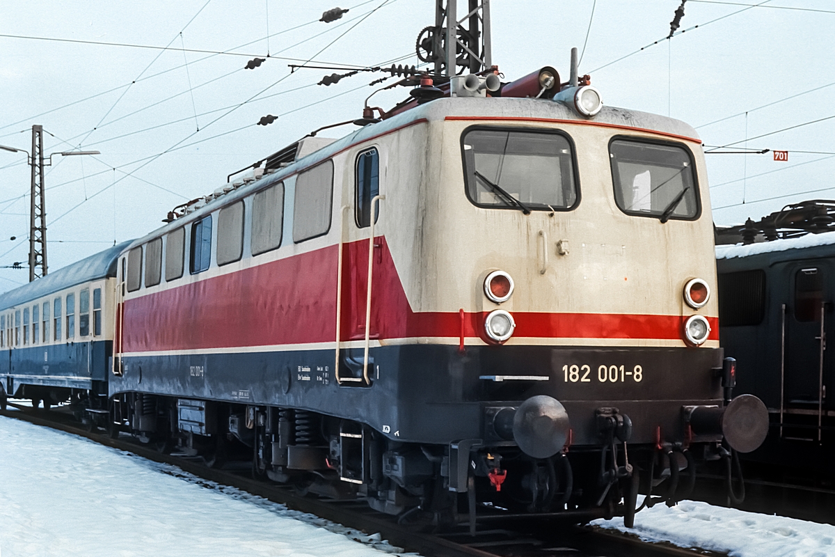  (19811228_11-19_182 001_Bw Saarbrücken_b.jpg)