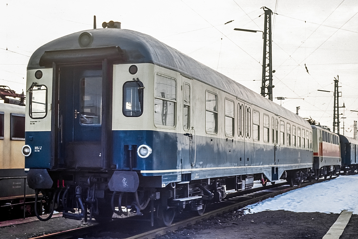  (19811228_11-21_BDylf457 82-11 063-182 001_Bw Saarbrücken_b.jpg)