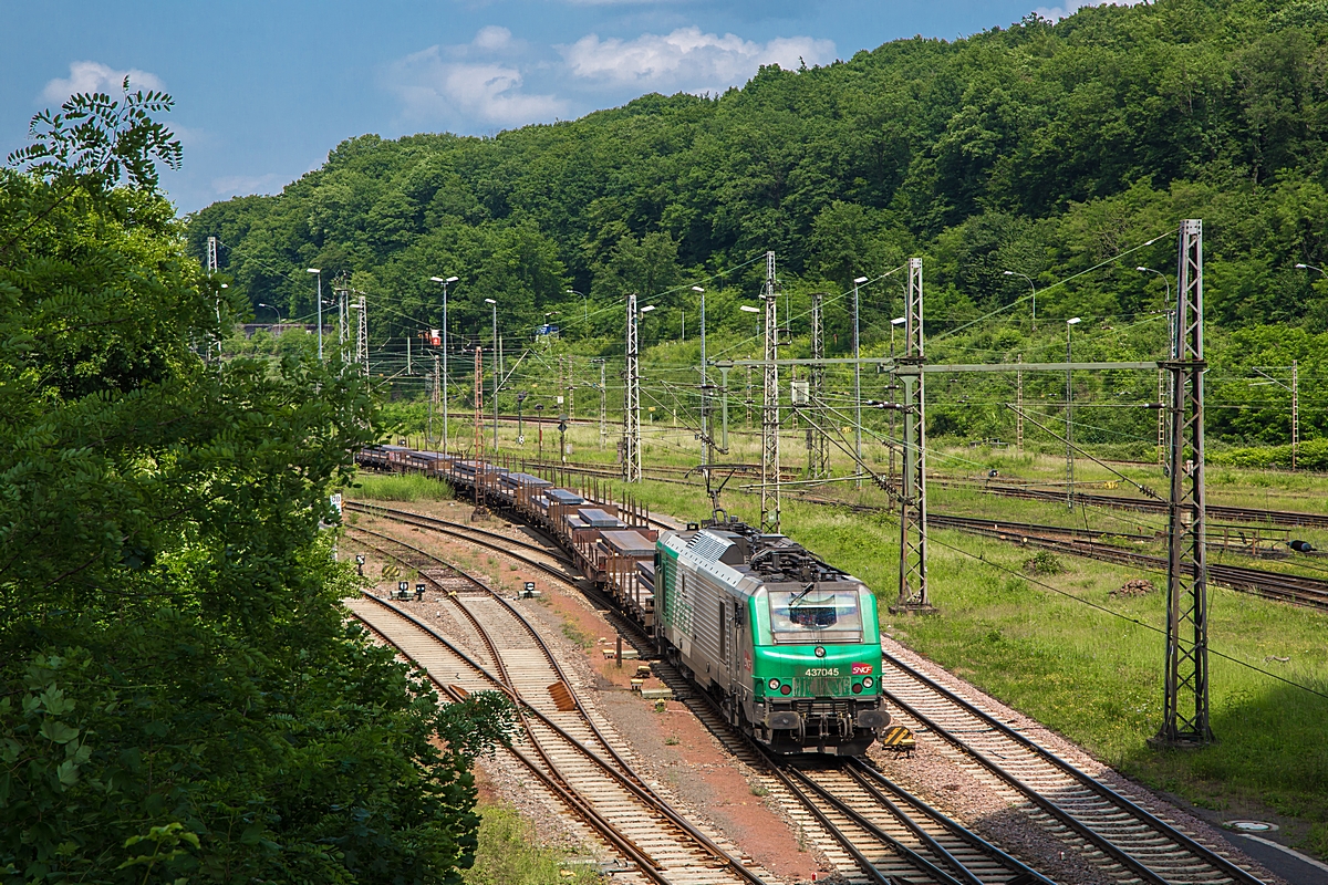  (20250603-140533_SNCF 437045_Saarbrücken Rbf_DGS 45246_Bremen Stahlwerke - Woippy_a.jpg)