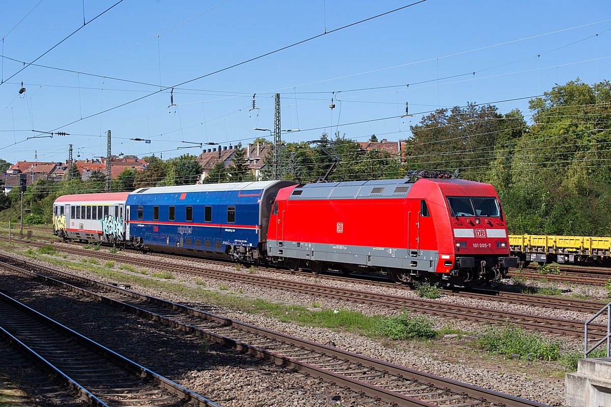 (20250918-134250_101 005_SB-Burbach_SmartRail FbZ 1795_Köln Hbf - München Laim Rbf_b.jpg)