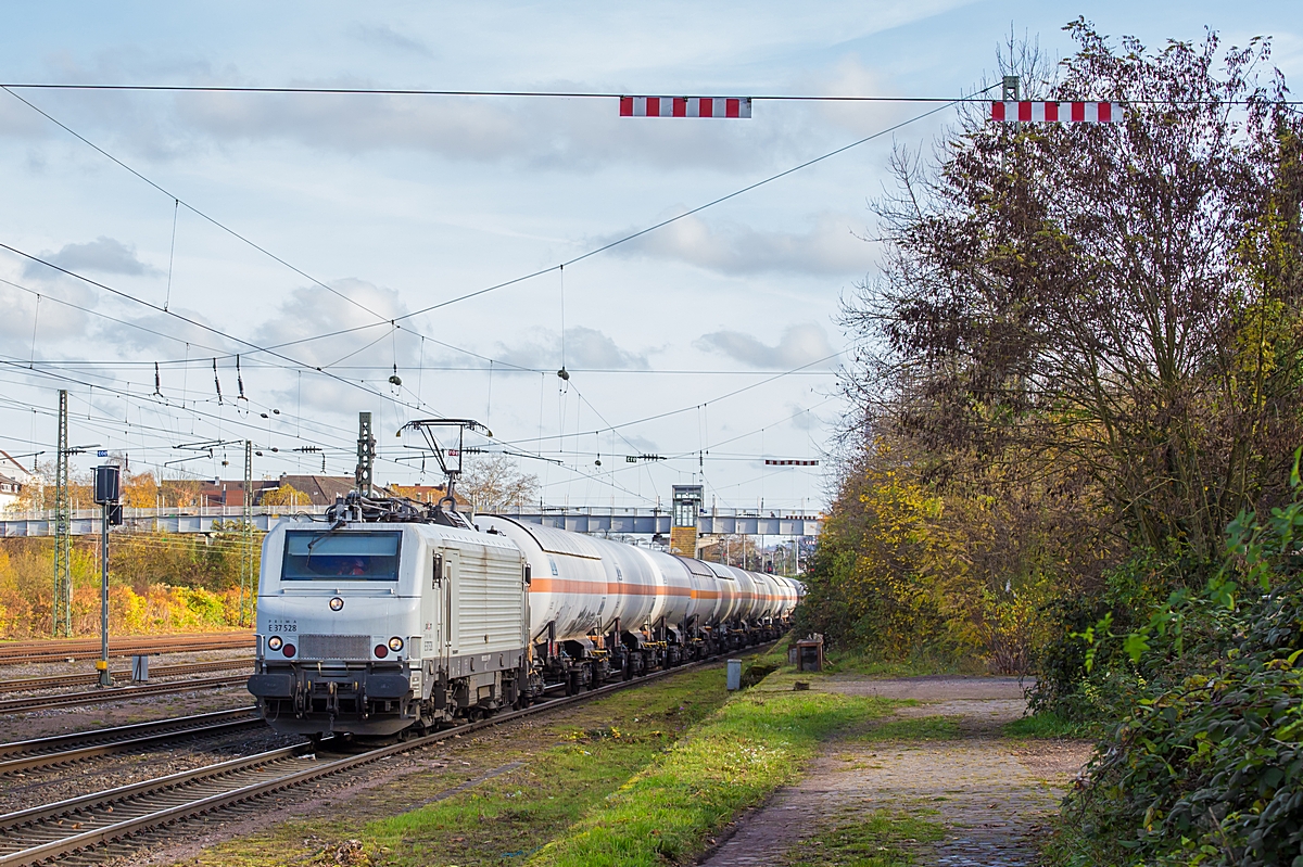  (20251111-140844_37528_SB-Burbach_Bahnlog DGS 42223_Creutzwald-SLU_a.jpg)
