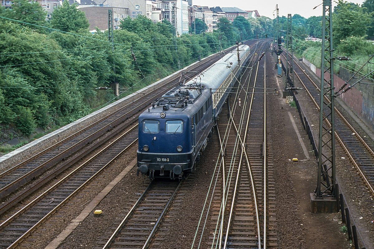  (19880602_47-13_110 158_Hamburg-Sternschanze_E 3311_a.jpg)