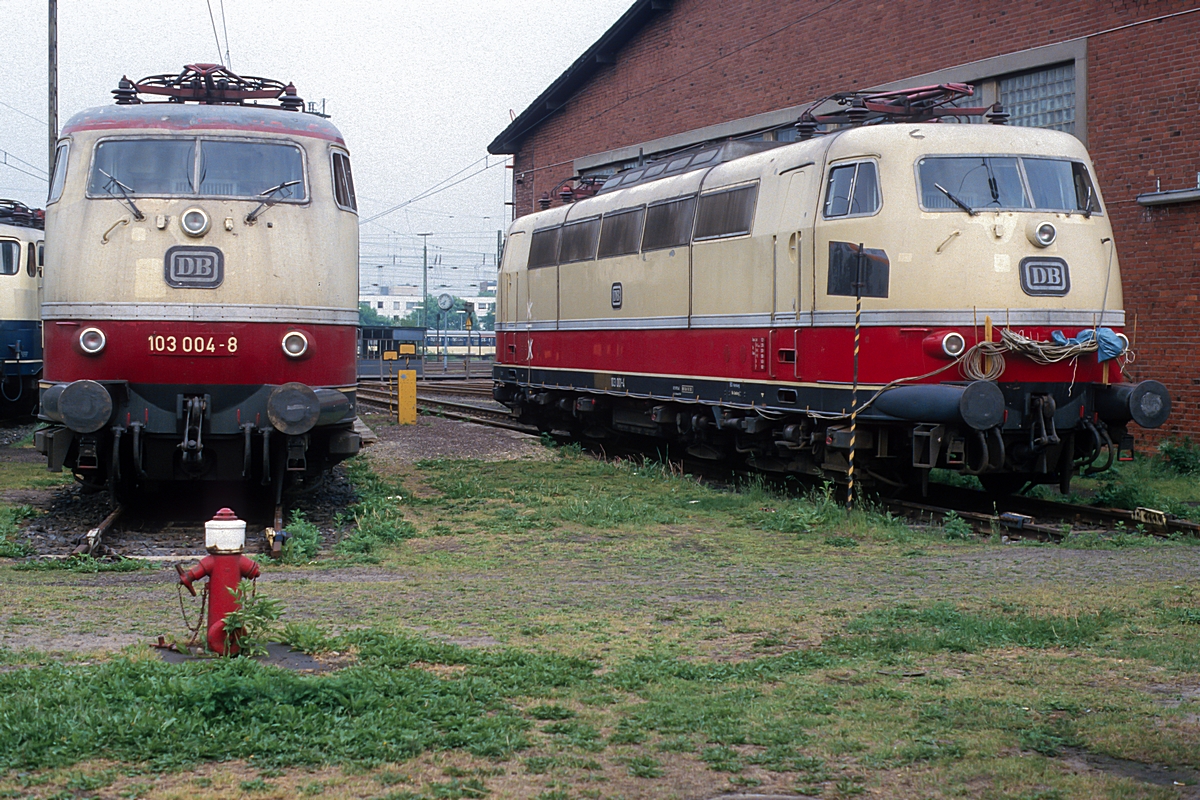  (19880602_47-26_103 004-103 001_Bw Hamburg-Eidelstedt_b.jpg)