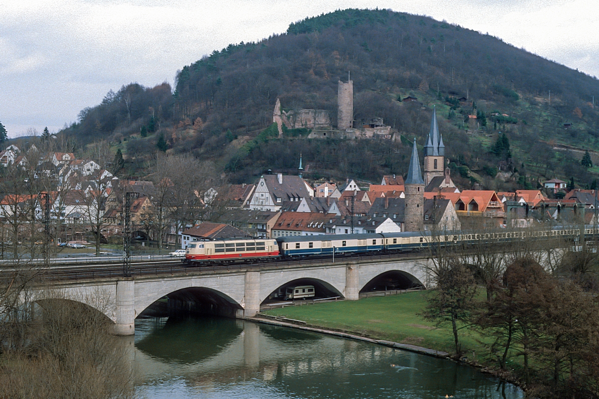  (19850401_35-31_103_Gemünden_D 724_Passau-Dortmund_b.jpg)