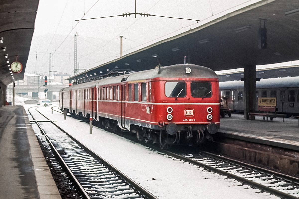  (19820223_11-44_455 401_Heidelberg Hbf_N 7318_Mosbach - Mannheim_a.jpg)