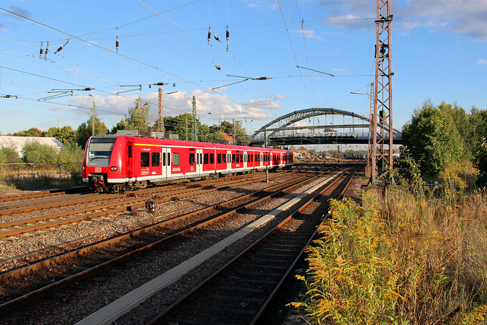 http://www.klawitter.info/bahn/allgemein/20120919-182526_RE12158k.jpg