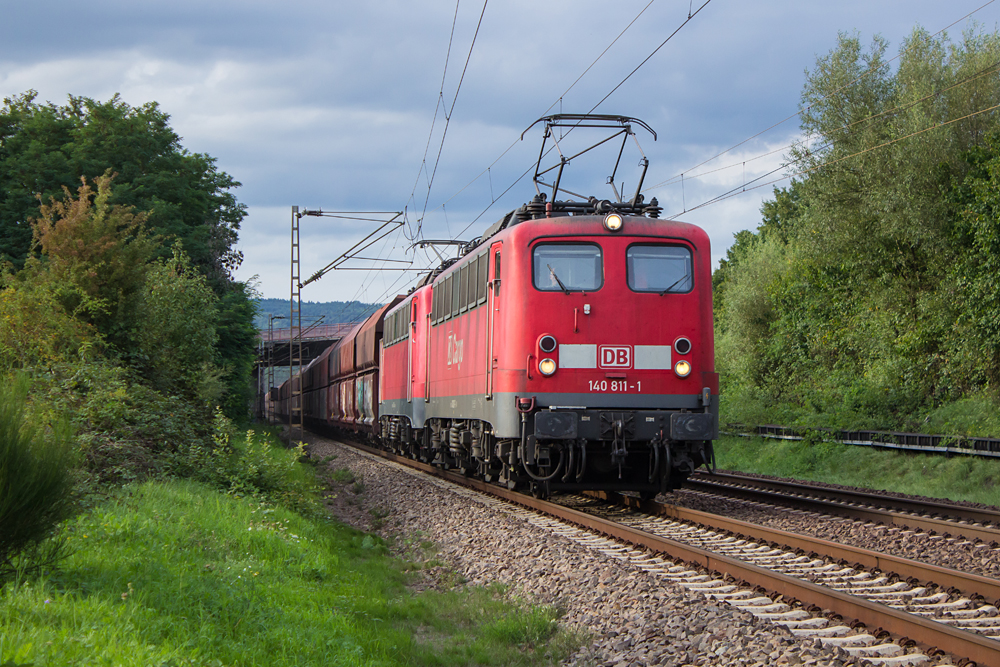 http://www.klawitter.info/bahn/allgemein/20140829-184522_140811-140843_Dillingen_GM48727_Oberhausen-SDLH_k.jpg