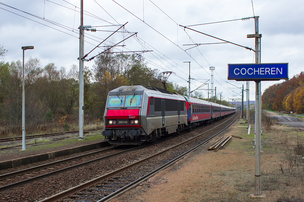 http://www.klawitter.info/bahn/allgemein/20141116-123504_SNCF26048_Cocheren_705810_Nuernberg-ParisEst_k.jpg