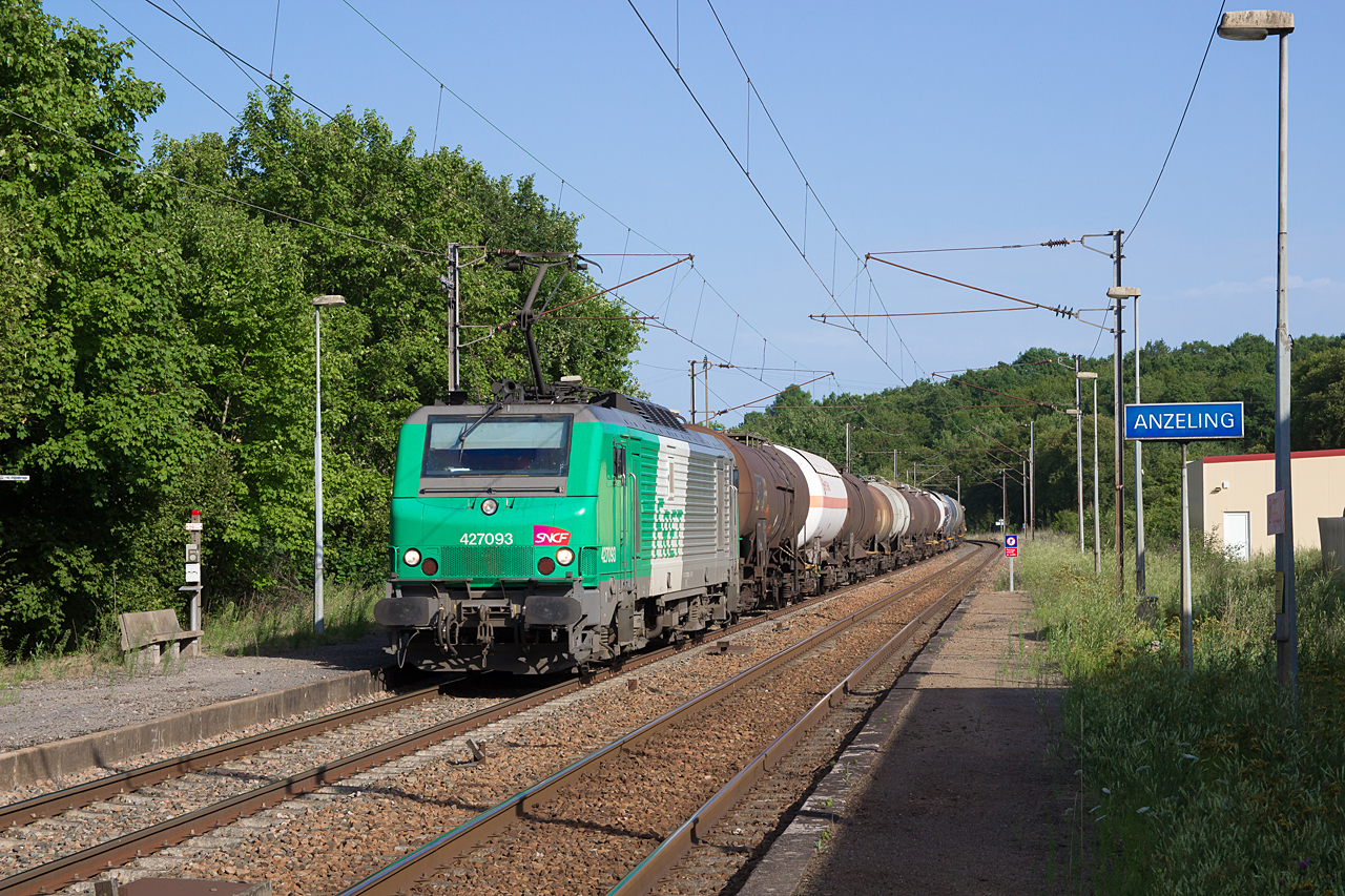 http://www.klawitter.info/bahn/allgemein/20170719-180618_SNCF427093_Anzeling_431802_Creutzwald-Woippy_k.jpg