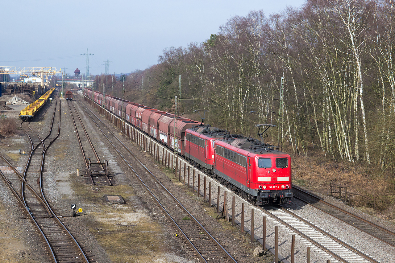 http://www.klawitter.info/bahn/allgemein/20180306-141928_151077-151140_suedlichDuisburg-Wedau_k.jpg