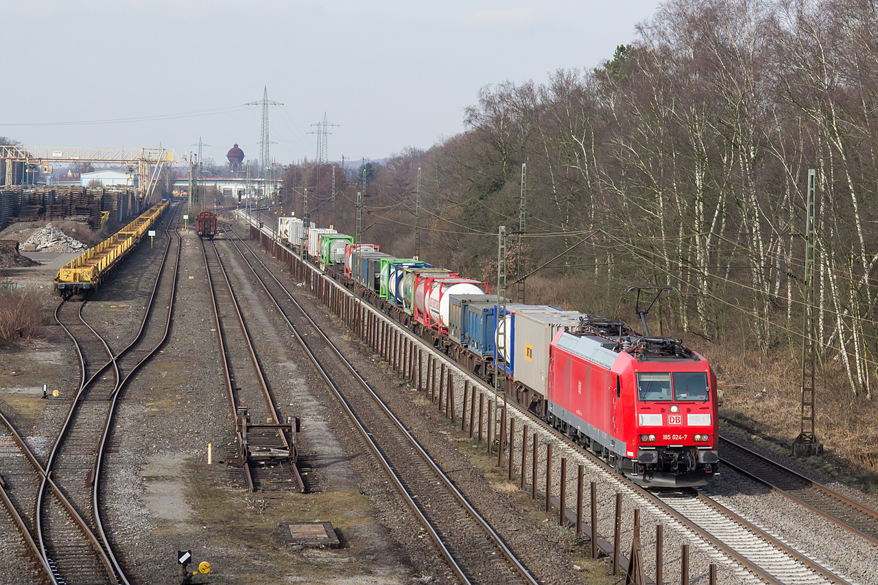 http://www.klawitter.info/bahn/allgemein/20180306-151352_185024_suedlichDuisburg-Wedau_ak.jpg