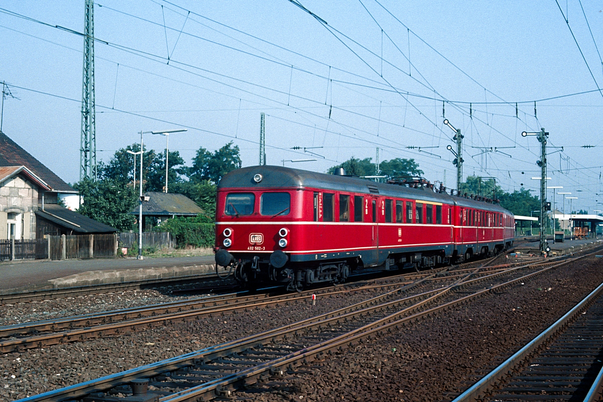  (31-46_19830816_432 502_Erlangen_N 4741_b.jpg)