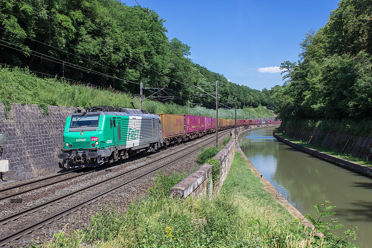  (20140703-150314_SNCF 437047_Arzviller_b.jpg)