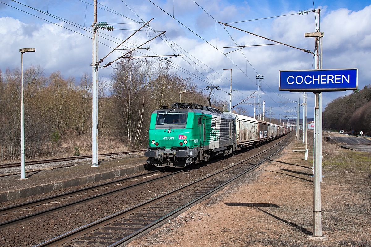  (20150304-120658_SNCF 437019_Cocheren_a.jpg)
