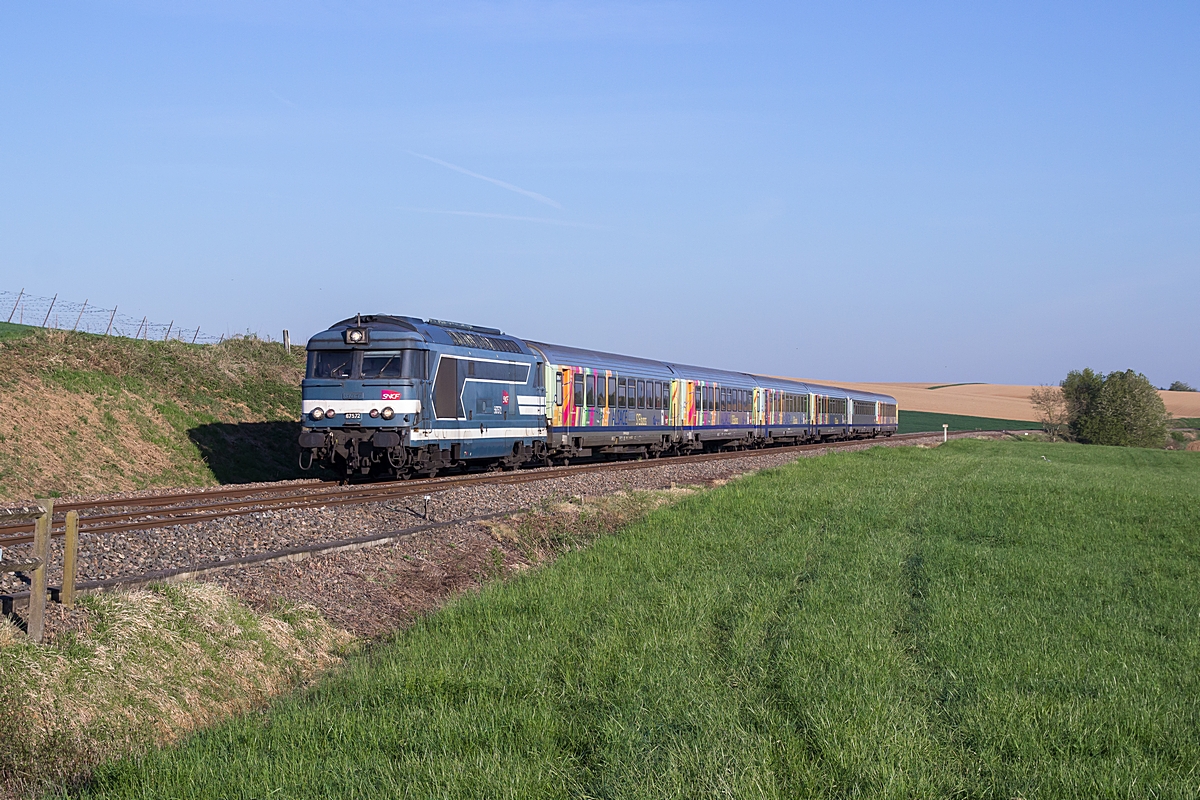  (20150422-080740_SNCF 67572_Minversheim_TER 830905_Sarreguemines - Krimmeri-Meinau_a.jpg)