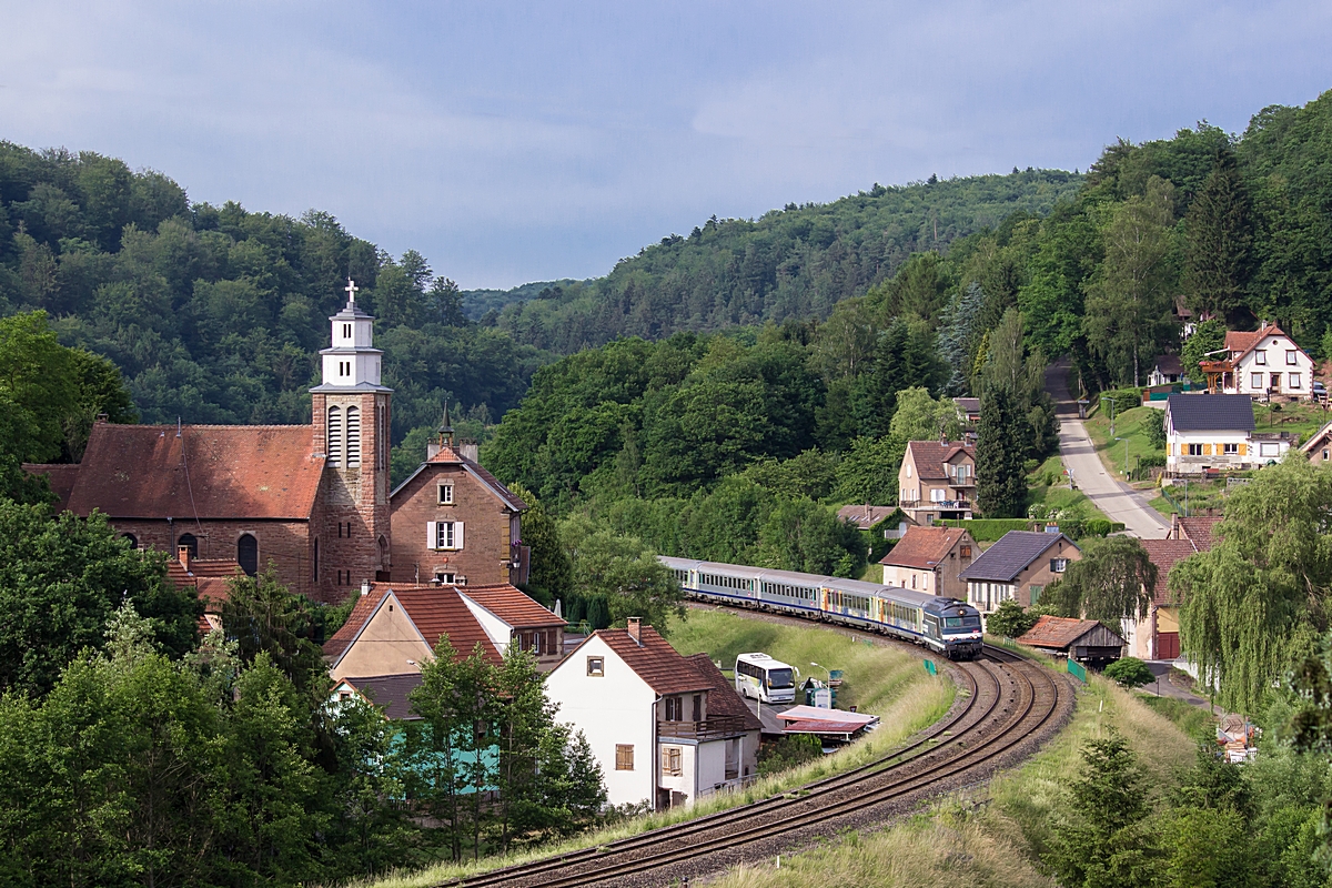  (20150617-182946_SNCF 67571_Frohmuhl_TER 830908_Krimmeri-Meinau-Sarreguemines_am.jpg)