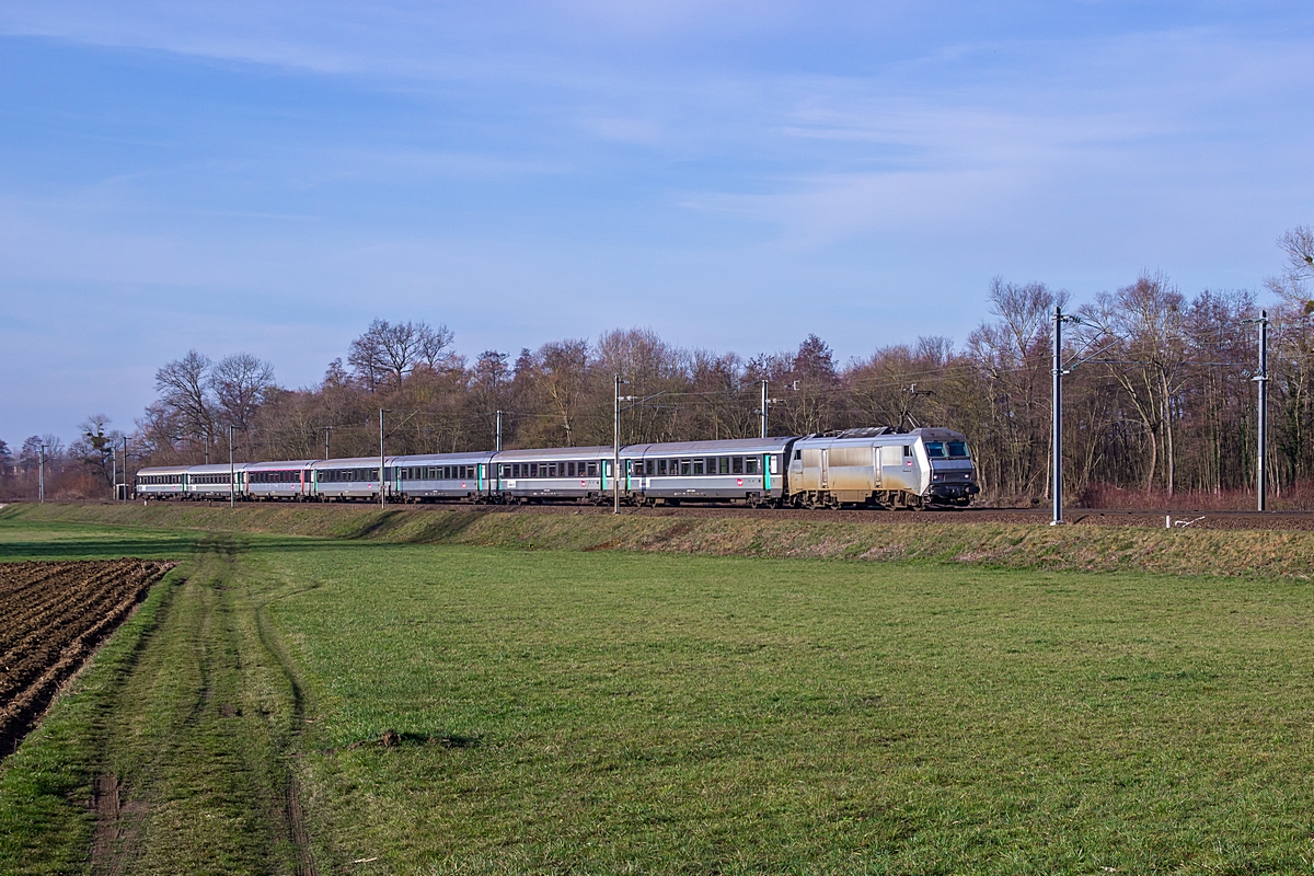  (20151227-120036_SNCF 26005_Mommenheim_IC Eco 1001_Paris Est - Strasbourg_a2.jpg)