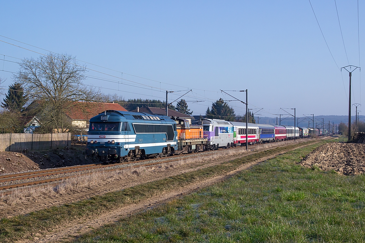  (20160318-083650_SNCF 68081-63406-67615_Freistroff_451144_(Mulhouse)-Sarreguemines-Mohon_a1.jpg)