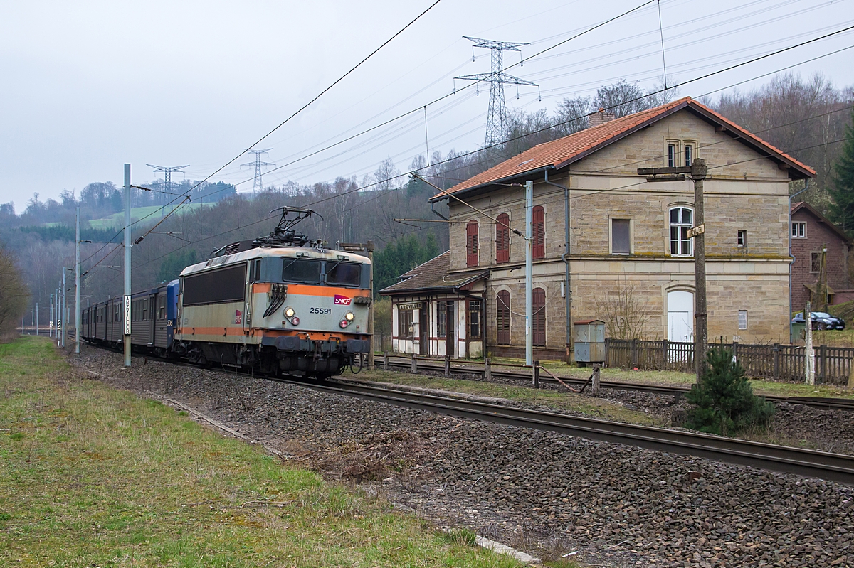  (20170324-135556_SNCF 25591_Arzviller_TER 830118_Strasbourg Ville - Sarrebourg_m.jpg)