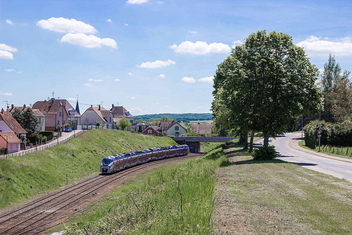  (20170521-133258_SNCF 83507L_Ingwiller_TER 830918_Strasbourg Ville - Sarreguemines_b.jpg)