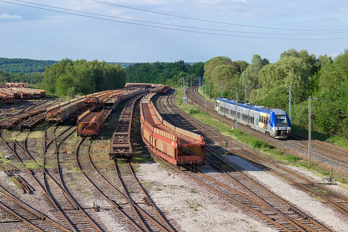  (20170530-183702_SNCF 27940_Morsbach_TER 23758_Forbach - Metz Ville_b.jpg)