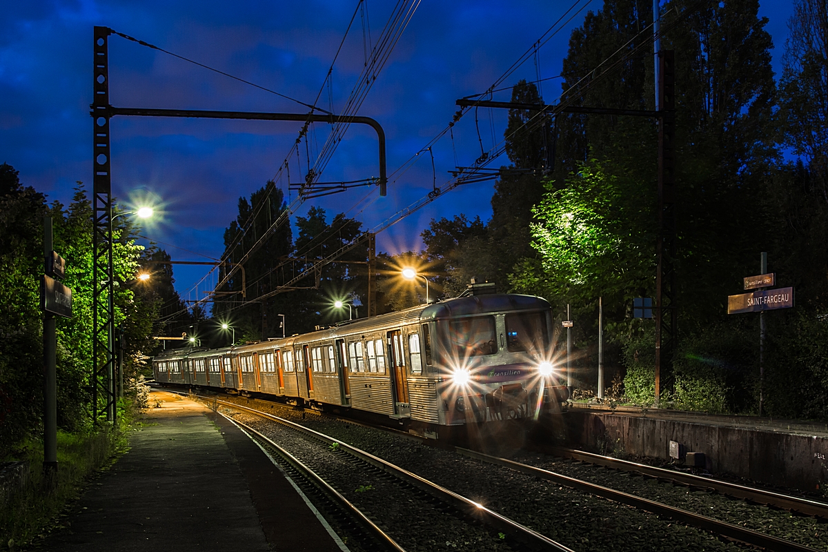  (20171003-200138_SNCF 5317_Saint-Fargeau_ZOPO 157963_Juvisy-Melun_am.jpg)