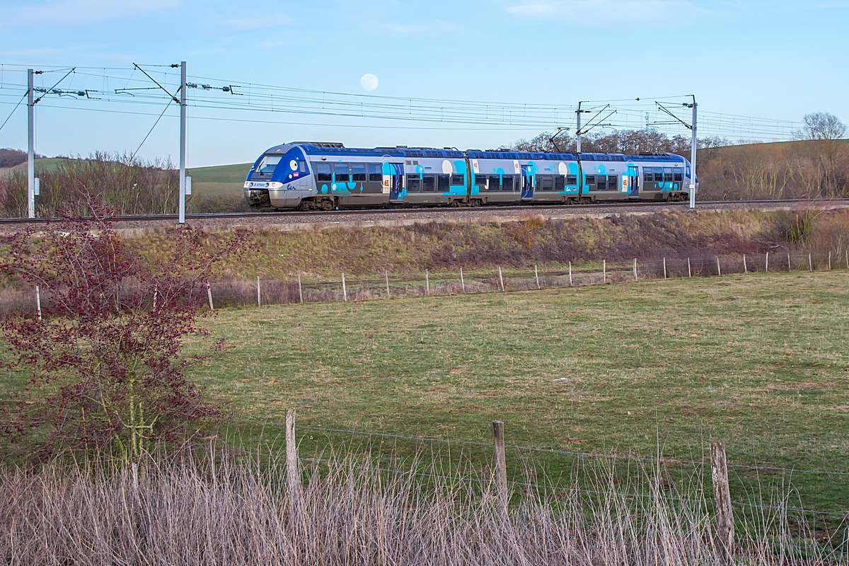  (20190218-165650_SNCF 27520_Vahl-lès-Bénestroff_TER 834360_Sarrebourg - Metz Ville_a.jpg)