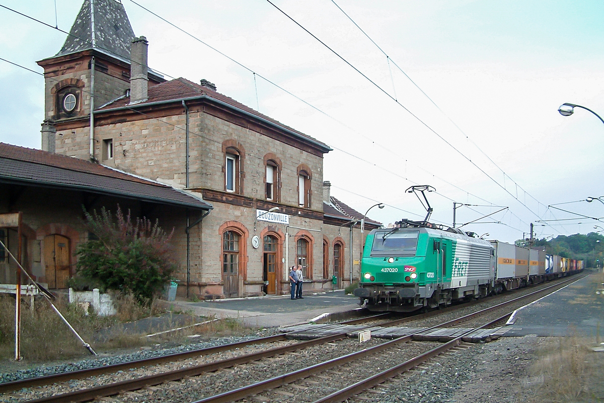  (20090928-185022_SNCF 437020_Bouzonville_b1.jpg)