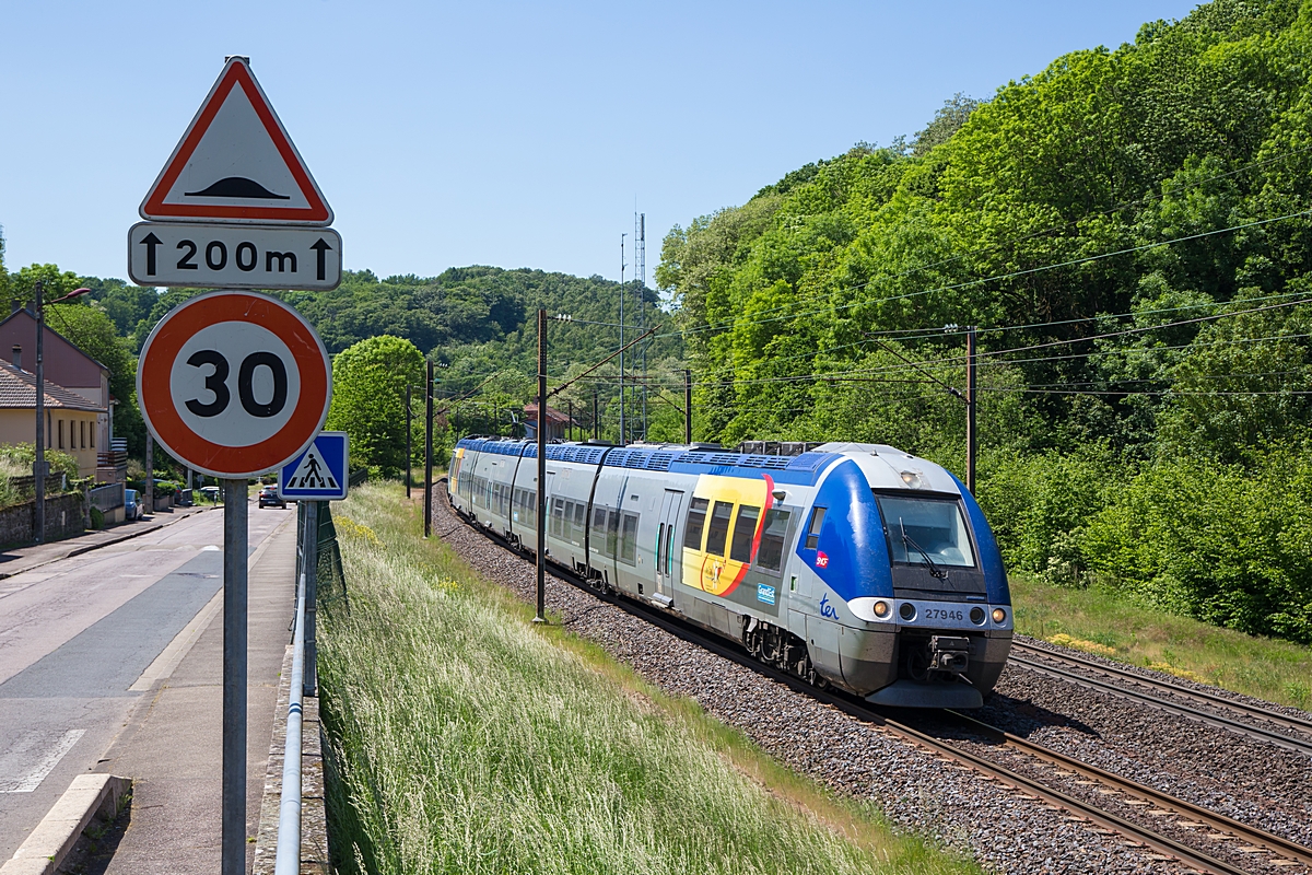  (20230531-132632_SNCF 27946_Hombourg-Haut_TER 23741_Metz Ville - Forbach_b.jpg)