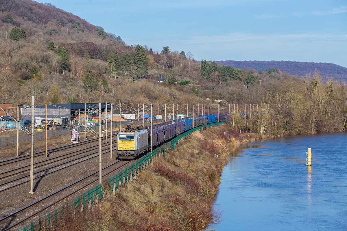  (20251209-120144_186 171_Nov&eacute;ant_ECR 53936_Hausbergen Triage - Valenciennes_b.jpg)