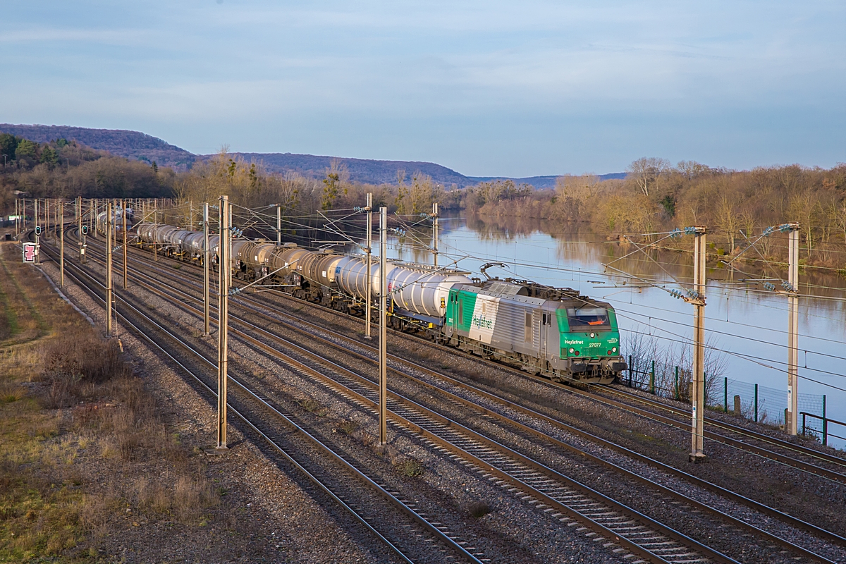  (20251209-153401_SNCF 27077_Nov&eacute;ant_52694_Woippy-Sibelin_b.jpg)
