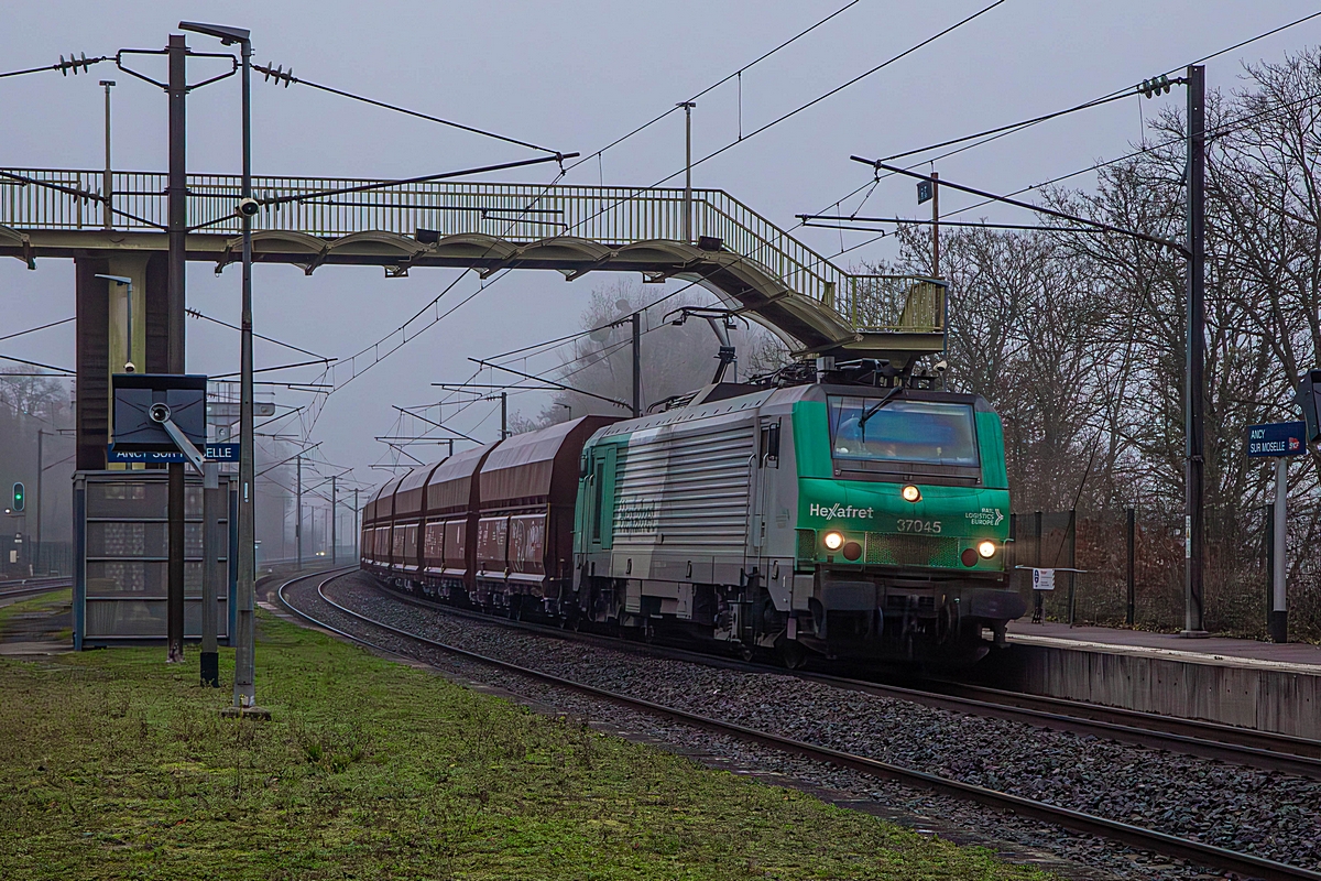  (20251212-085445_SNCF 37045_Ancy-sur-Moselle_431068_Metz-Sablon - Pagny-sur-Meuse_a.jpg)