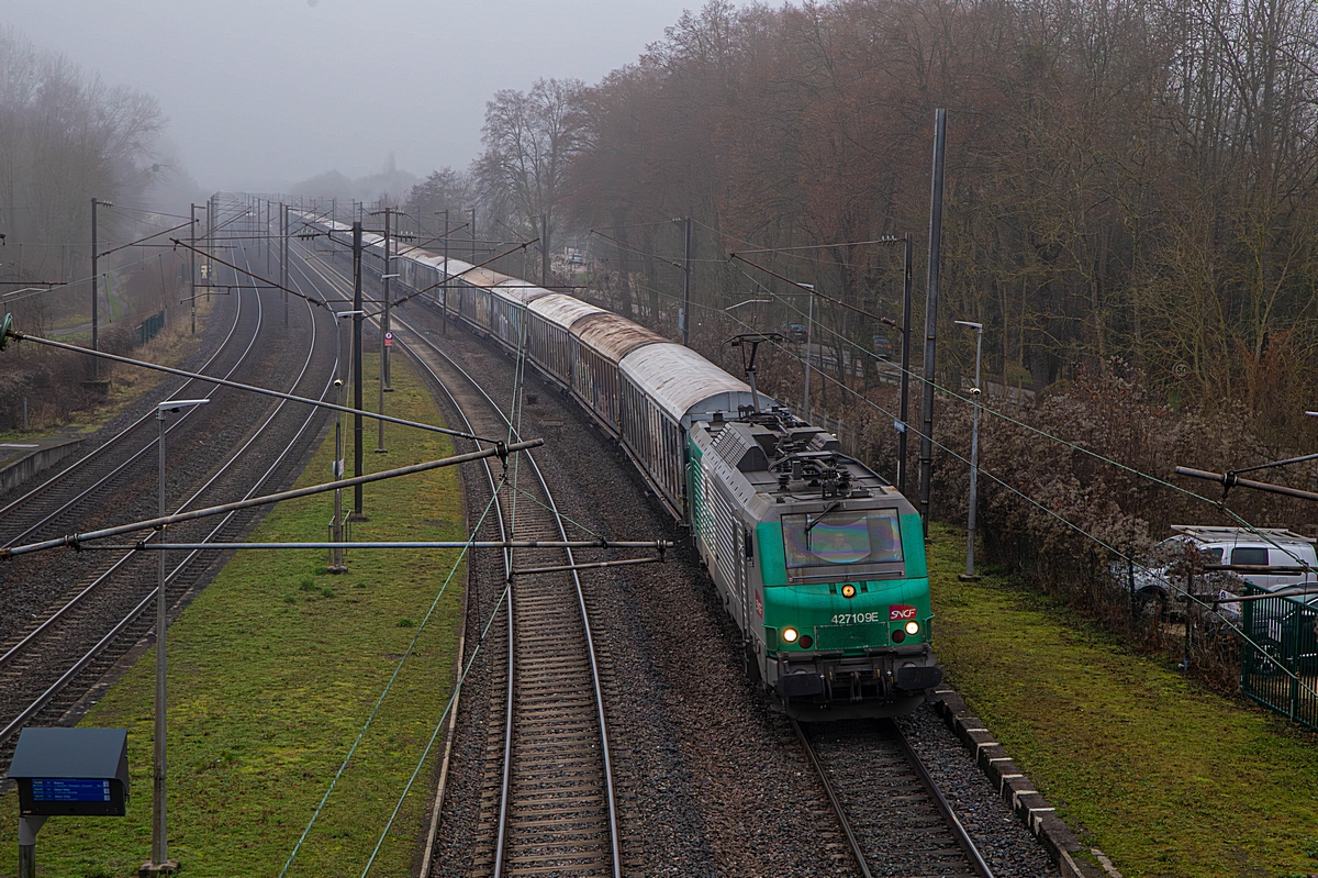  (20251212-104134_SNCF 427109_Ancy-sur-Moselle_56161_Gagny Raccordement-Bif Est - Woippy_a.jpg)
