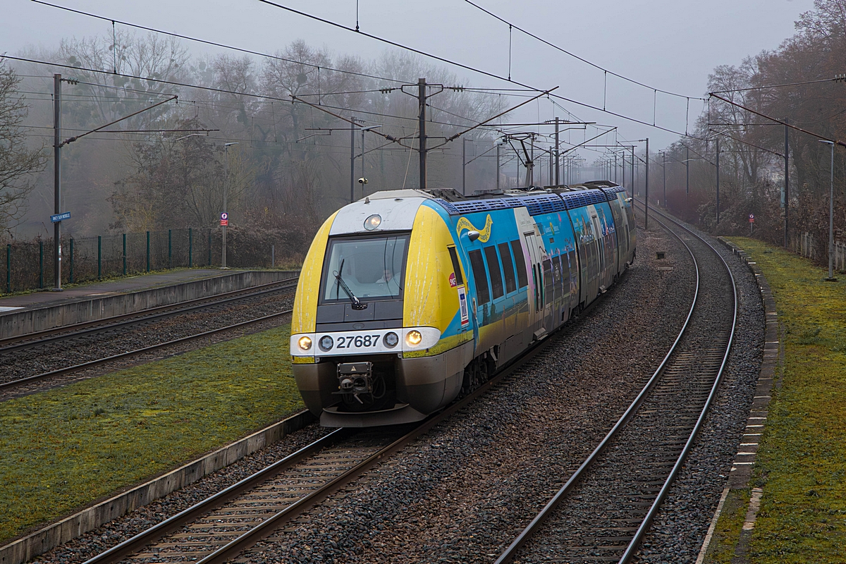  (20251212-104837_SNCF 27687_Ancy-sur-Moselle_TER 837531_Nancy - Metz Ville_a.jpg)