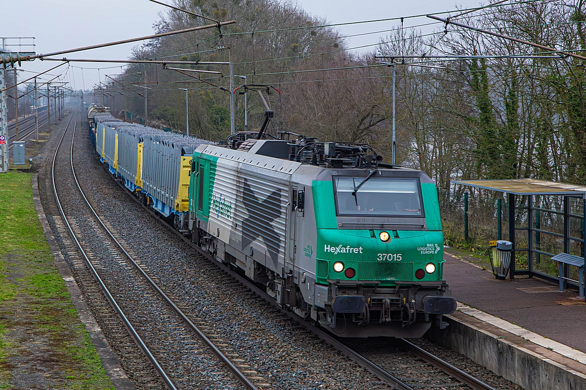  (20251212-145230_SNCF 37015_Ancy-sur-Moselle_431034_Woippy - Blainville-Dam&eacute;levi&egrave;res_a1.jpg)