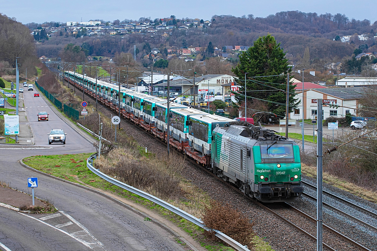  (20251219-115346_SNCF 37047_B&eacute;ning_45293_Woippy - SSR Nord_a.jpg)