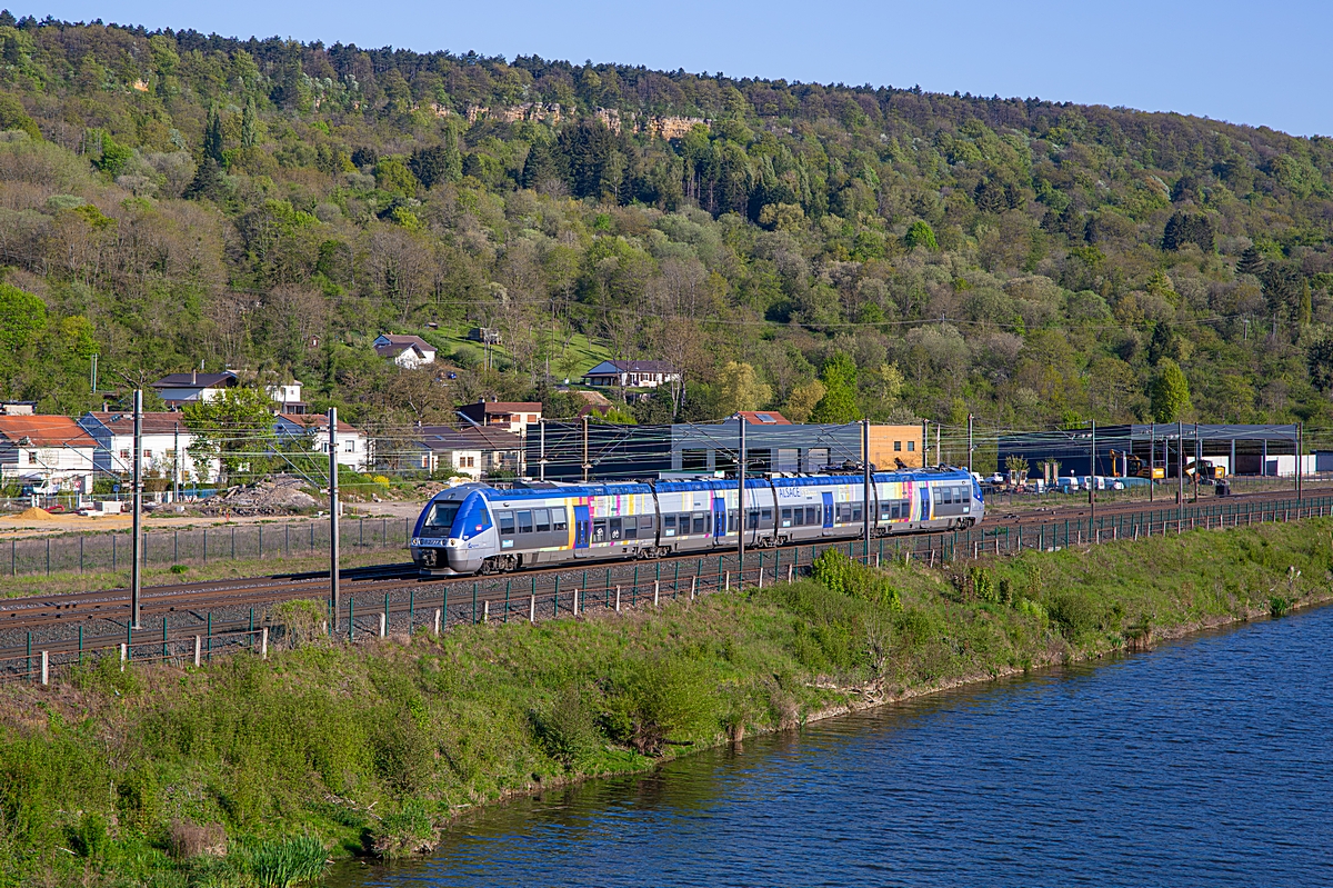  (20260422-085158_SNCF 82777_Nov&eacute;ant_TER 837526_Metz Ville - Nancy_a.jpg)