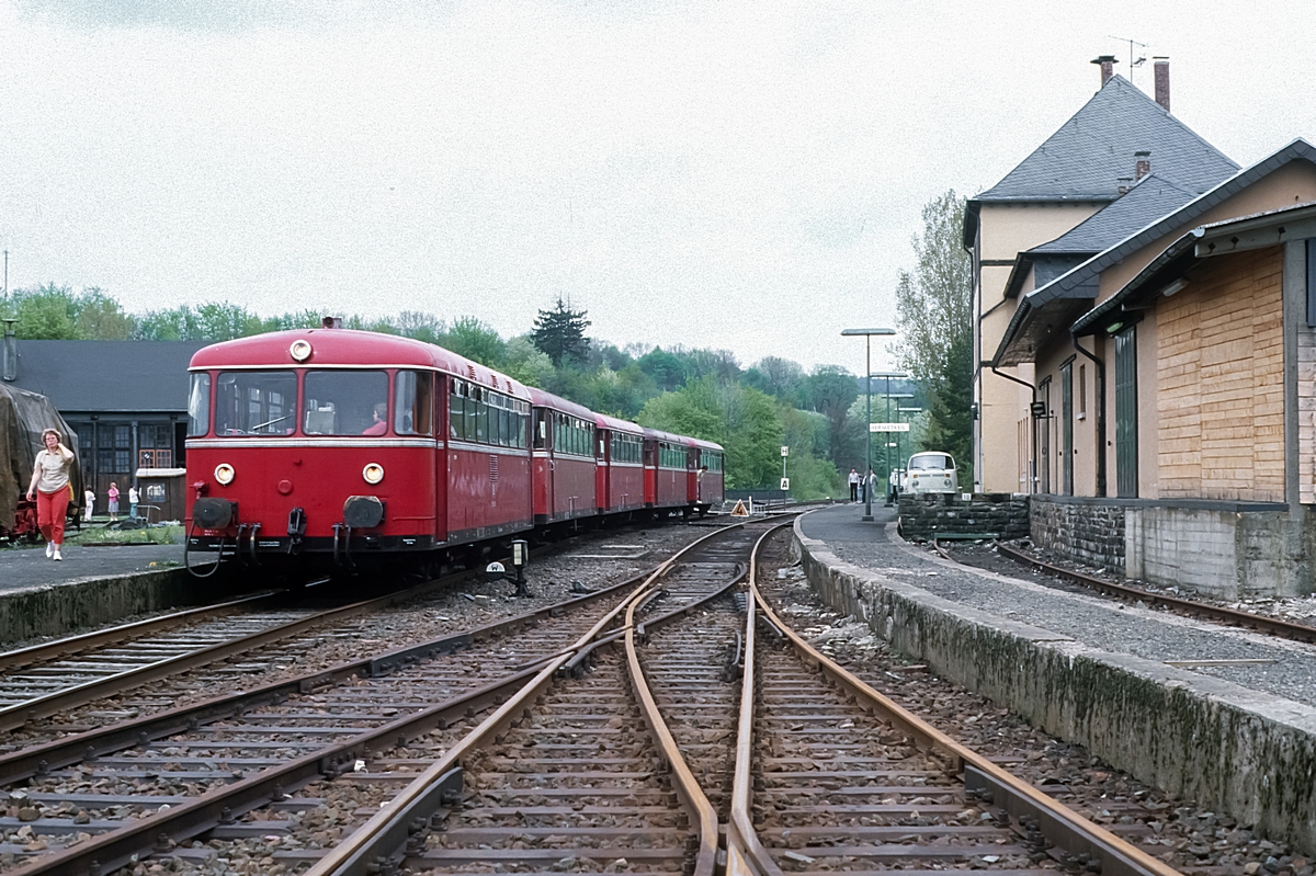  (19860518_38-05_998 053-798 828-998 319-998 318-798 648_Hermeskeil_Nto 22162_Bingerbrück-Türkismühle_b.jpg)