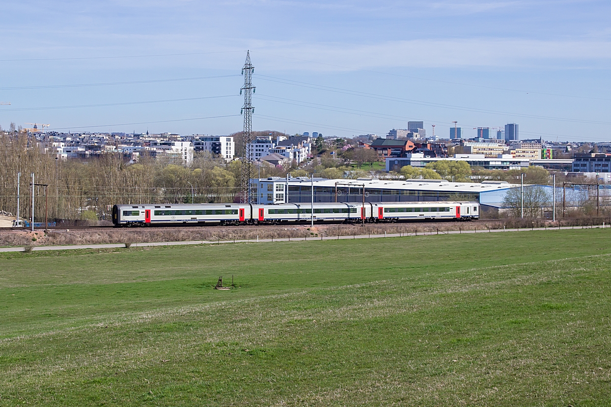  (20170330-115804_SNCB 520_zw Hollerich und Merl_RB 5932_Luxembourg - Arlon_a.jpg)