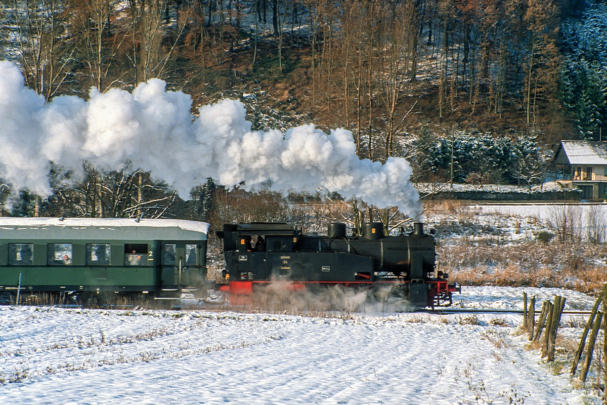  (19851124_37-14_Saarberg 34_zw Merzig Ost und Brotdorf_b.jpg)